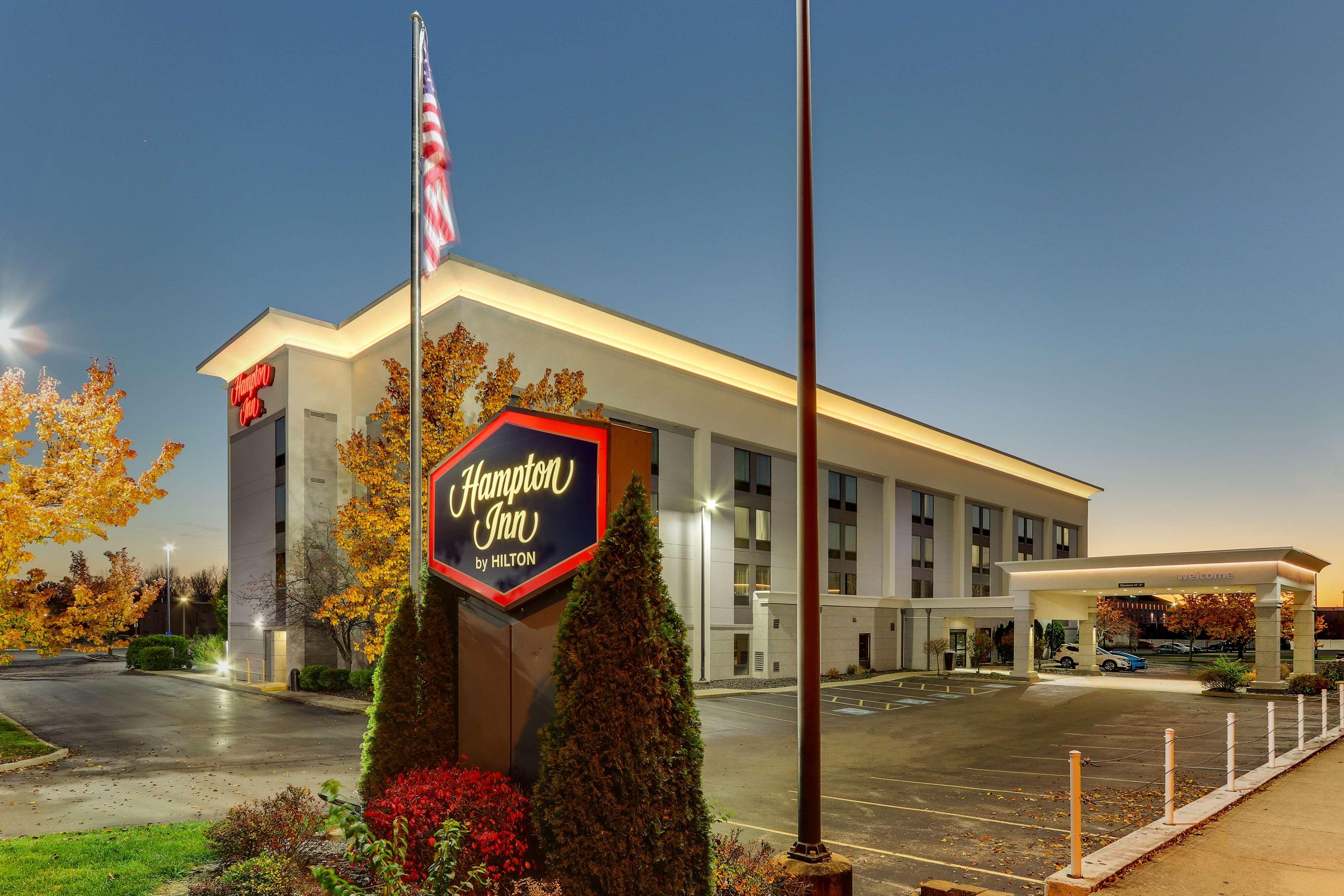 Hampton Inn Springfield Extérieur photo