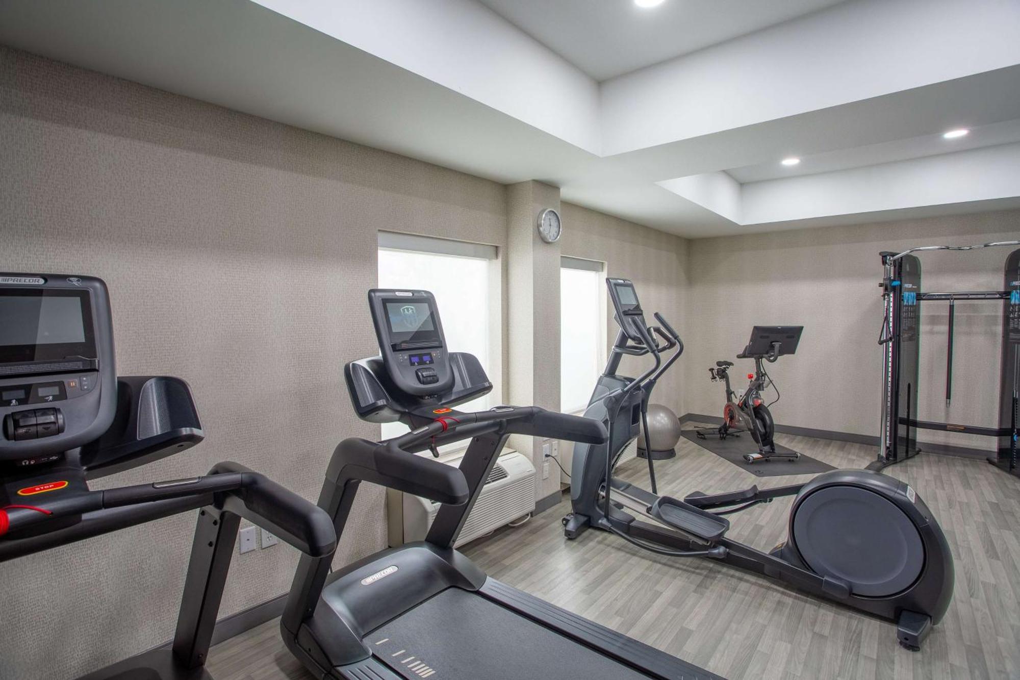 Hampton Inn Springfield Extérieur photo
