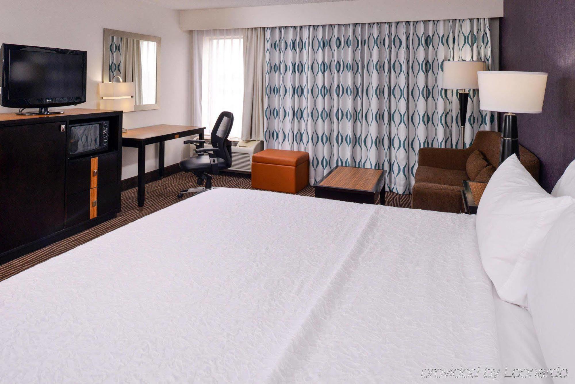 Hampton Inn Springfield Extérieur photo