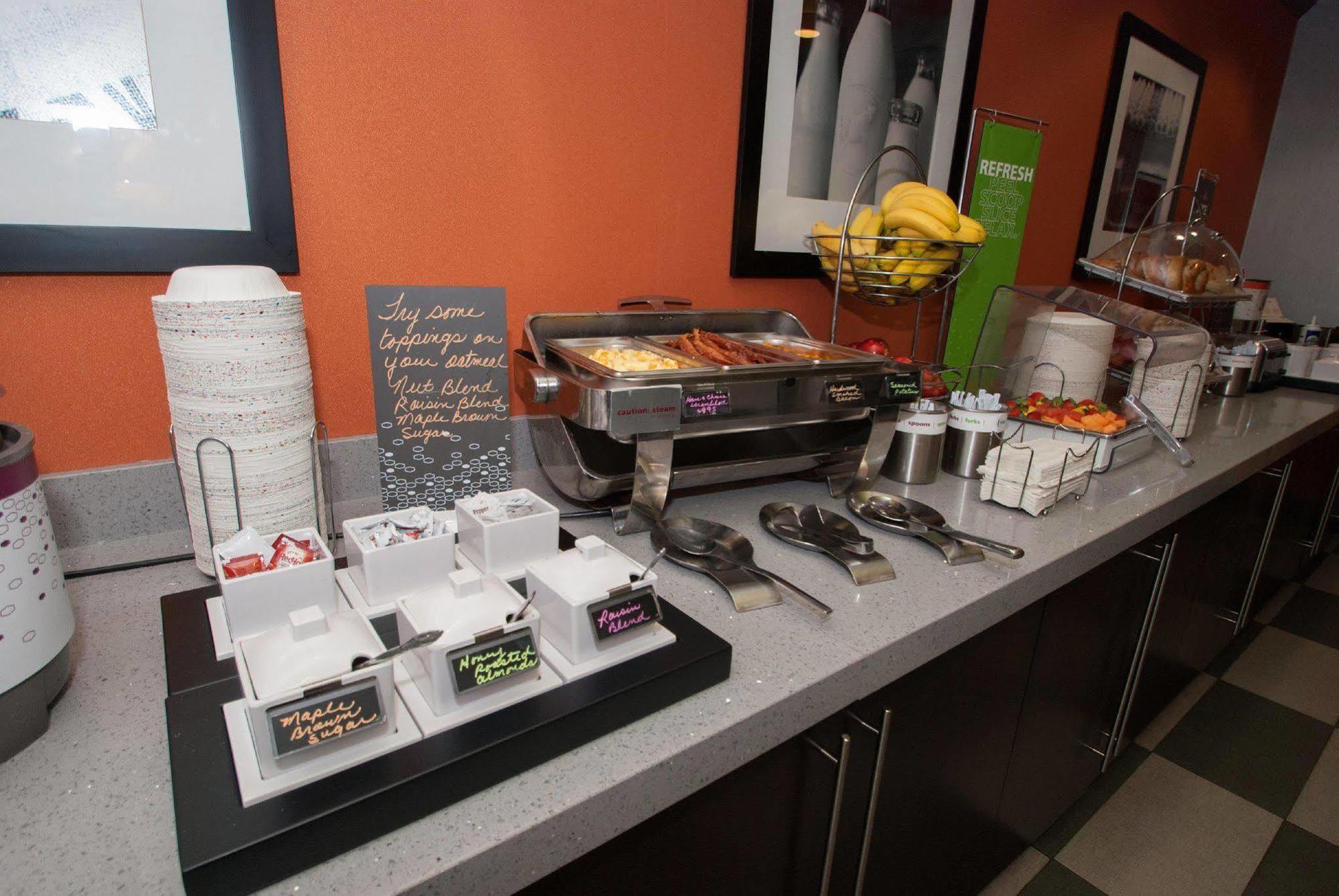 Hampton Inn Springfield Extérieur photo