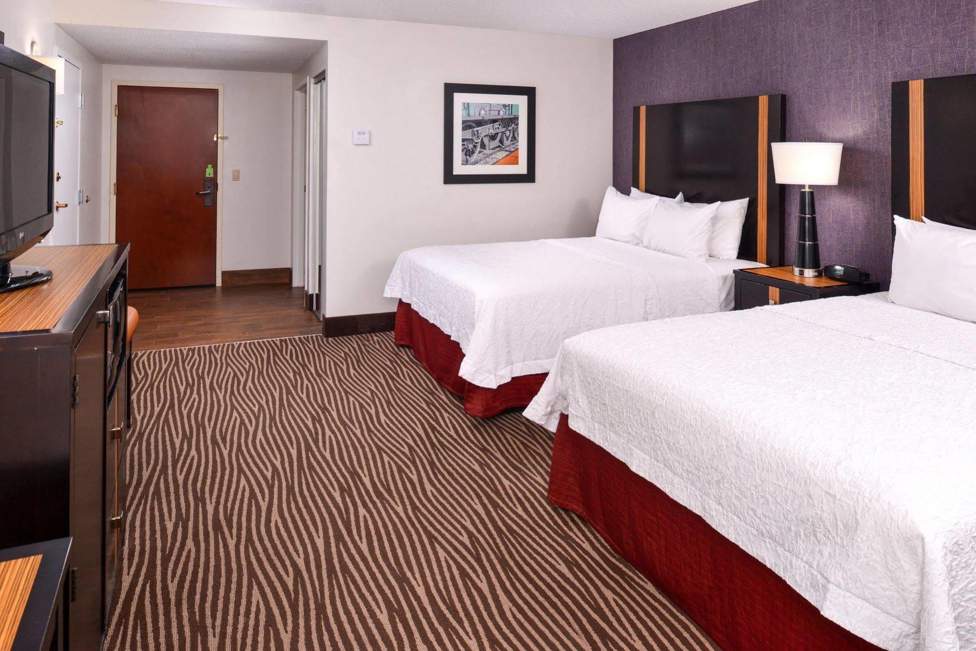 Hampton Inn Springfield Extérieur photo